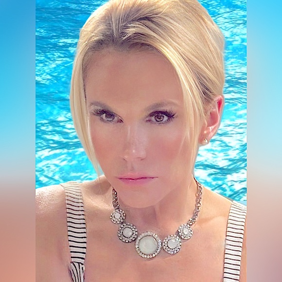 Meet your Posher, Laura - Picture 7 of 8